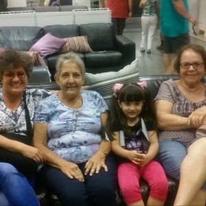 Meet your Posher, Damarys